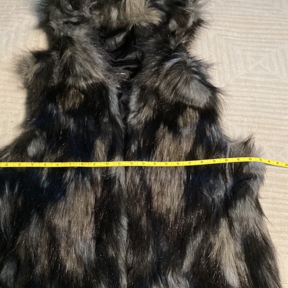 INC faux fur hooded XL vest - Picture 3 of 5